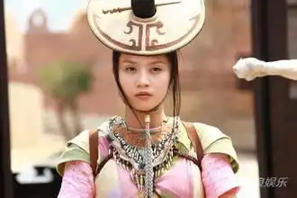 什么粉底跟高光可以打造那种光亮亮的陶瓷肌肤cpd...