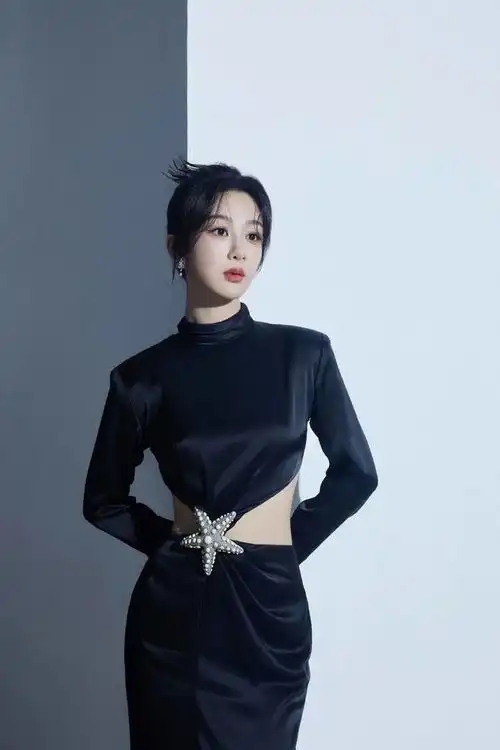 张艺兴得罪上面杨紫翻拍鞠婧祎陪衬徐娇捧杀赵露思唱衰