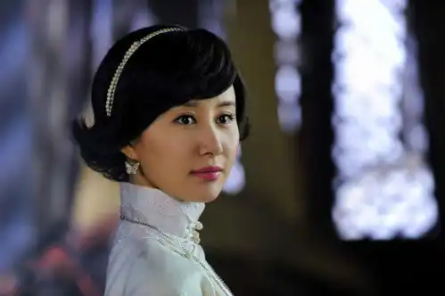 舒畅或再演科幻剧,晒与魔幻手机编剧的合照,表示期待合作