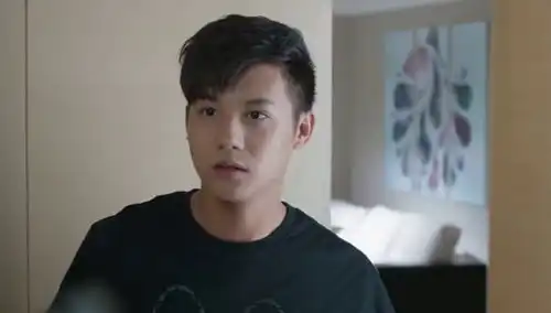 郑业成角色集锦微微一笑很倾城ko明目张胆走后门