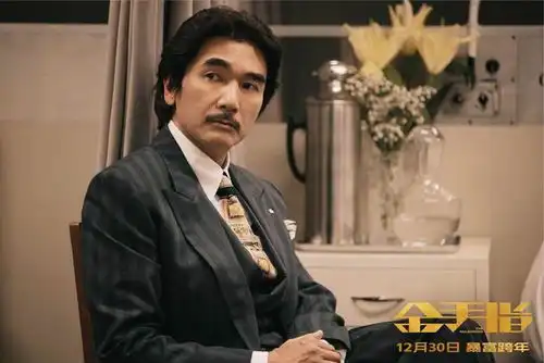 金手指里的律师kelvin原型,死因极像谋杀却被判为自杀