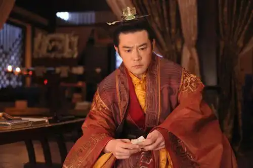 曾与胡歌齐名,44岁出演配角爆红,演技媲美陈道明,至今仍单身
