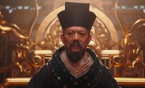 明星360花木兰李连杰剧照正式曝光,无中国元素,像傅满洲又似韩国人
