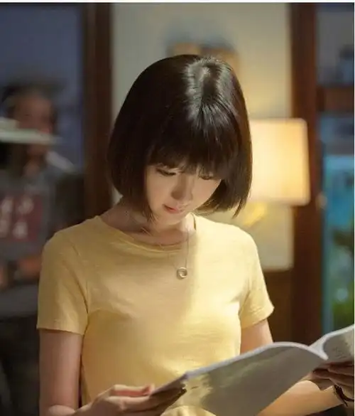 三十而已毛晓彤出生被扔垃圾桶,索要赡养费的生父怎样了
