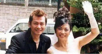 为已婚男星做小三,后被对方联合妻子开发布会声讨
