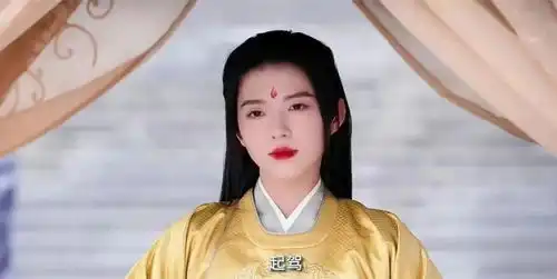 何蓝逗1624岁颜值变化,换妆如换头,一念关山口碑逆转
