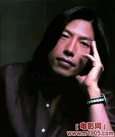 张耀扬电影全集,张耀扬古惑仔图片,张耀扬老婆是谁个人资料照片2
