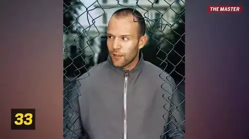 世界上最帅的光头,这个奔50岁的男人,丝毫不显老
