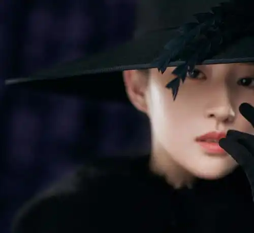 太美了32岁刘亦菲曝新剧照,网友看起来已经不是清纯路线了
