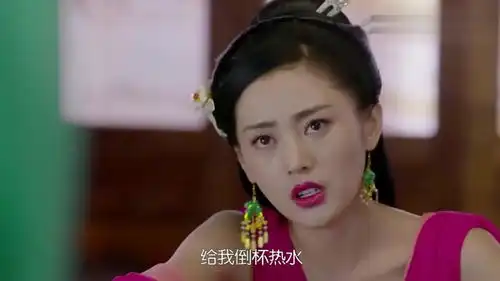 太子妃升职记男子穿越成女儿身,大姨妈来了将她吓一跳