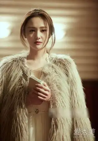 郑爽发型蜕变史从楚雨荨到贝微微一路都很美
