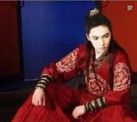 张艺兴古装剧剧照曝光,帅到爆炸,网友一遇艺兴,误终生
