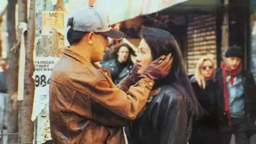 著名导演郑晓龙,与妻子王小平互相成就,恩爱30年,生活幸福甜蜜