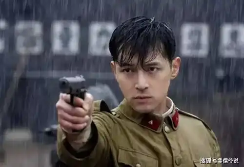 胡歌三观很正,告诫校友,好好珍惜学习的机会,并自诩是反面教材
