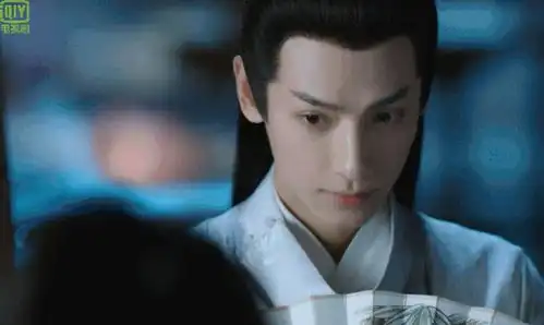 给万茜加油的迷弟,原来是新古装四美第一名
