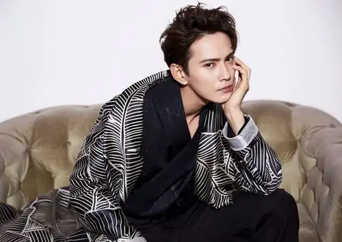 腾讯打出3月古偶王炸上线6天夺热榜第1,演员个个来头不小