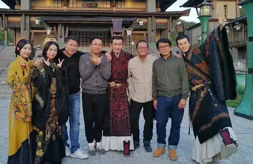 聂远吴谨言夫妻变师徒,奶一波于正新剧皓镧传
