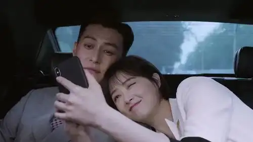 离婚律师剧照罗槟