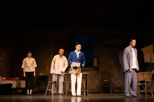 经典剧目雷雨上演开启北京人艺建院七十周年纪念演出季
