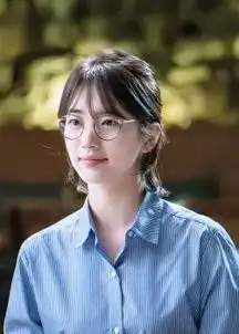 闺蜜换上当你沉睡时中裴秀智的发型后,新年收到了26封表白信