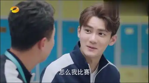 浪花一朵朵这个教练喝醉了太搞笑了
