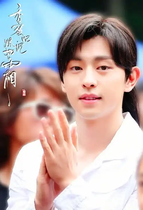 邓伦即将开启霸屏模式,八部新剧批量来袭,敬请期待吧
