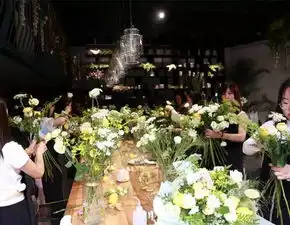 一千零一夜里的花艺师吸引你了吗献给想开花店的你
