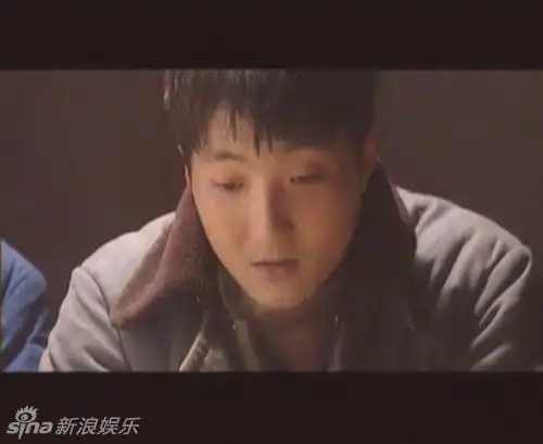 董洁绯闻男友王大治童年照曝光盘点王大治搞怪雷人剧照