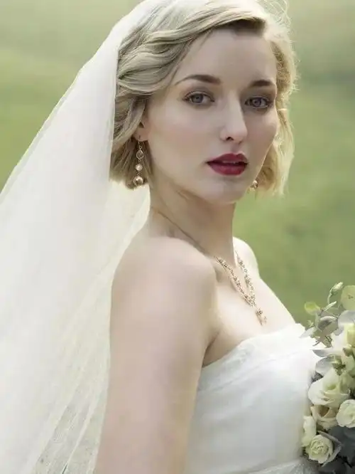 时髦有格调,做个戴珍珠耳环的少女