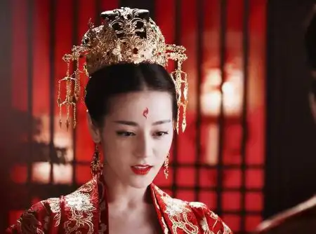 肖战喜提最具影响力面孔榜首,前十女星仅占三席,谭松韵完美逆袭