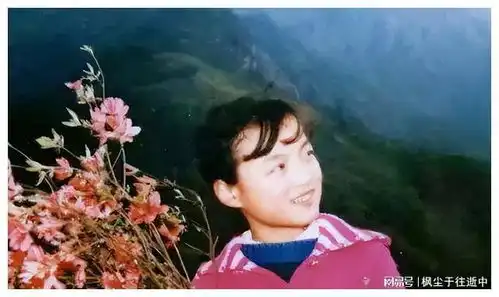 演员白雪中年离异后,二婚再嫁小8岁老公,如今事业爱情两头旺