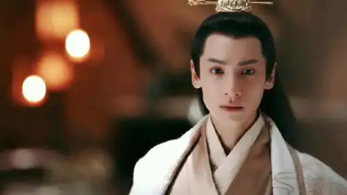 白发王妃长安尽头无故里,一笑一颦皆风流

