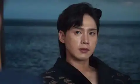 最高颜值夫妻档来了金秀贤金智媛眼泪女王绝美婚纱照曝光,期待婚礼场面啊
