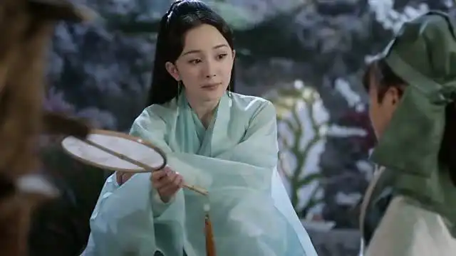 三生三世十里桃花阿离与娘亲初相见,阿离竟用破云扇扇动珊瑚草