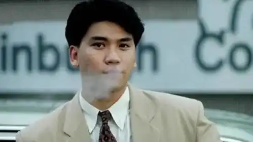 古惑仔东兴何勇,被惠英红称作人生污点,年过半百仍娶娇妻
