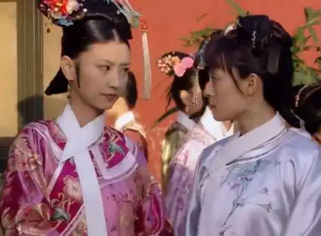 甄嬛传最腹黑的人,就连皇后都远不如她,一句话就能把安陵容坑惨
