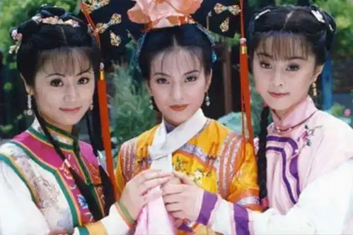 还珠格格翻拍琼瑶当顾问有什么新想法还珠格格翻拍剧情会改动吗
