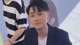 笑起来的样子就是初恋啊越界王振武想见你莫俊杰
