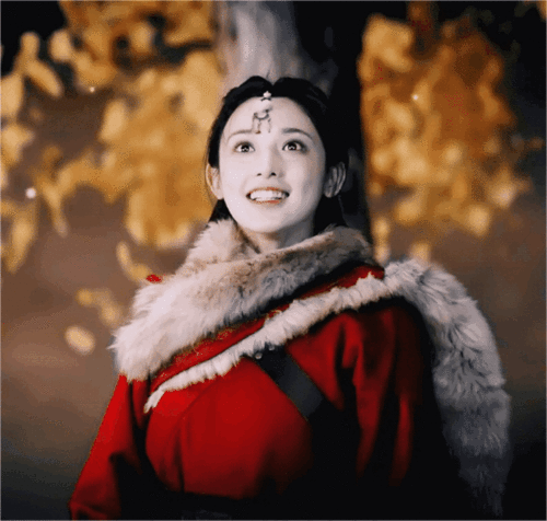 她们一袭红色嫁衣又惊艳了多少男生的梦