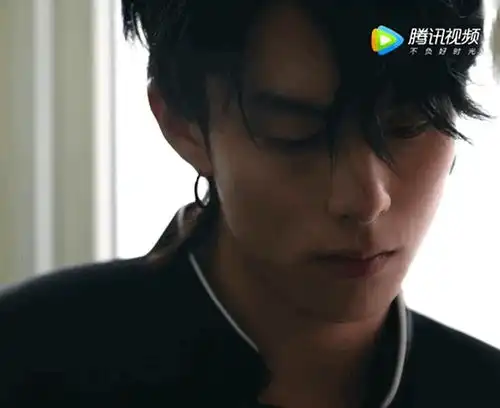 陈飞宇和流星花园男主王鹤棣二选一
