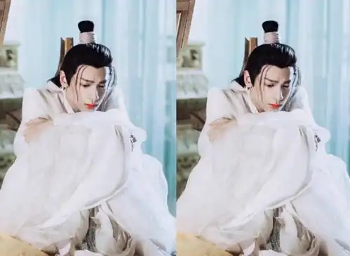 长月烬明润玉的惨不及他一半,澹台烬实惨啊
