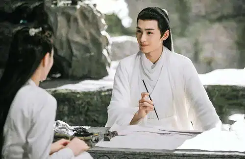 原创盗墓笔记重启将播,毛晓彤成朱一龙的迷妹,白真上神演张起灵
