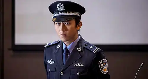 心理罪之城市之光曝警察剧照邓超警队体验生活刘诗诗练格斗
