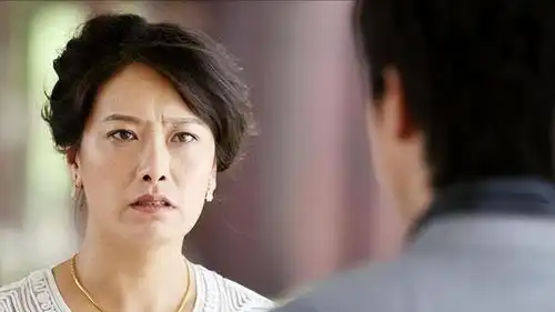 她是荧屏坏女人跟初恋同居八年无果,嫁初恋好兄弟先婚后爱