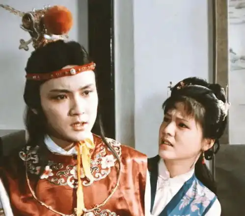 红楼梦贾宝玉和袭人的第一次上床,贾宝玉才八岁