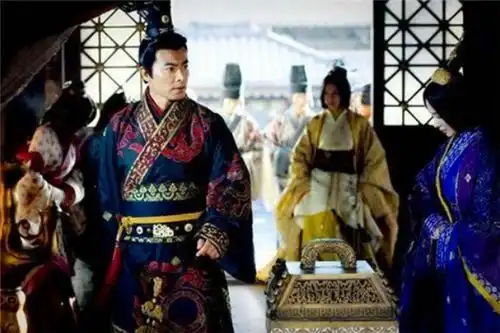 三国时期的人名为啥都是两个字还得让新朝王莽来背锅