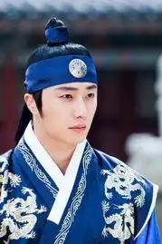 月亮怀抱太阳丁一宇最后一集拍摄中右手食指受伤
