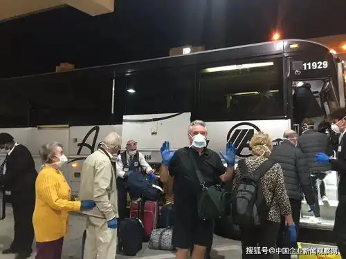 邮轮业至暗时刻7艘邮轮近6000名乘客仍流浪,邮轮业何以至此
