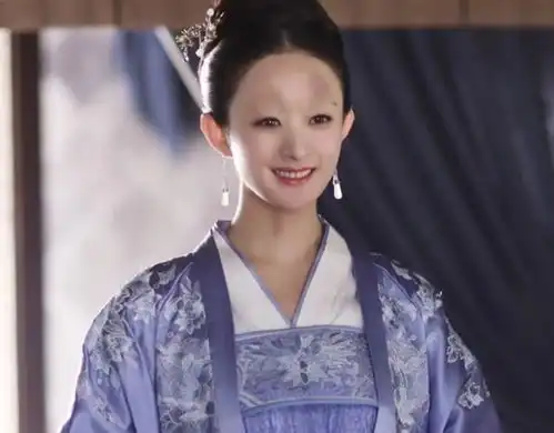 当女星没有了眉毛,杨颖惊艳,赵丽颖可爱,唯独她老了十岁
