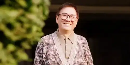 黄沾远走16年,带走了香港乐坛盛世,世间再无沧海一声笑
